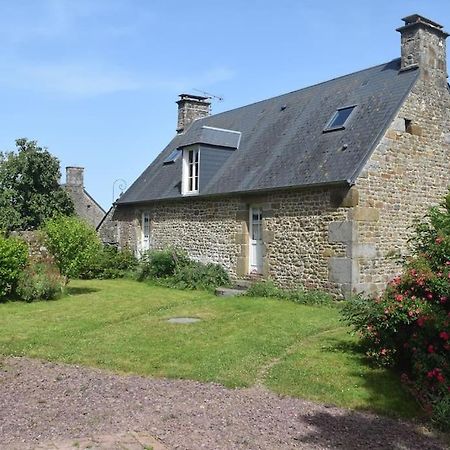 La Foret Auvray - Maison De Campagne Putanges Exteriör bild