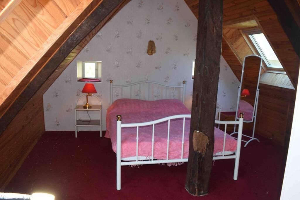 La Foret Auvray - Maison De Campagne Putanges Exteriör bild